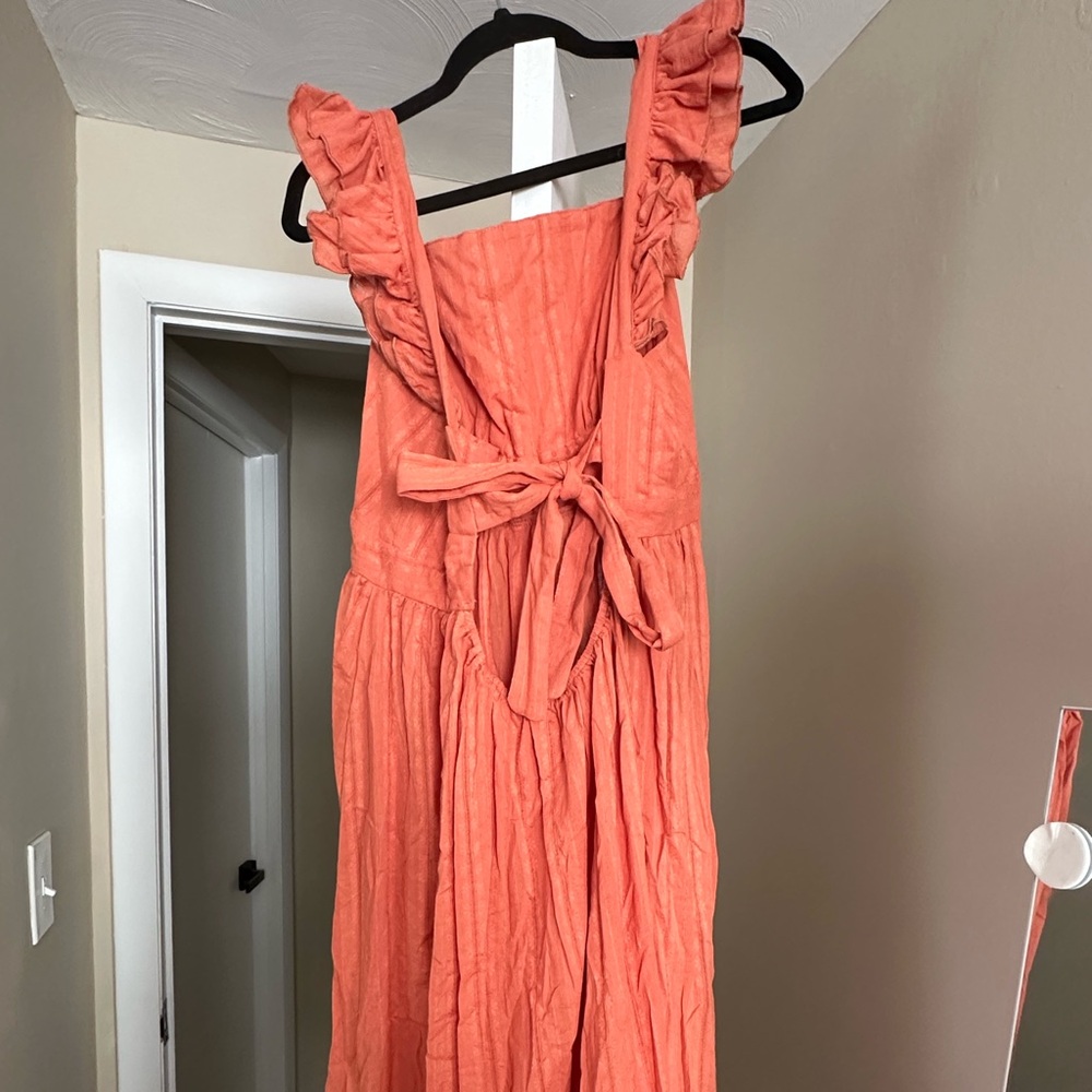BRAND NEW | Coral Sleeveless Dress with Bow Detail